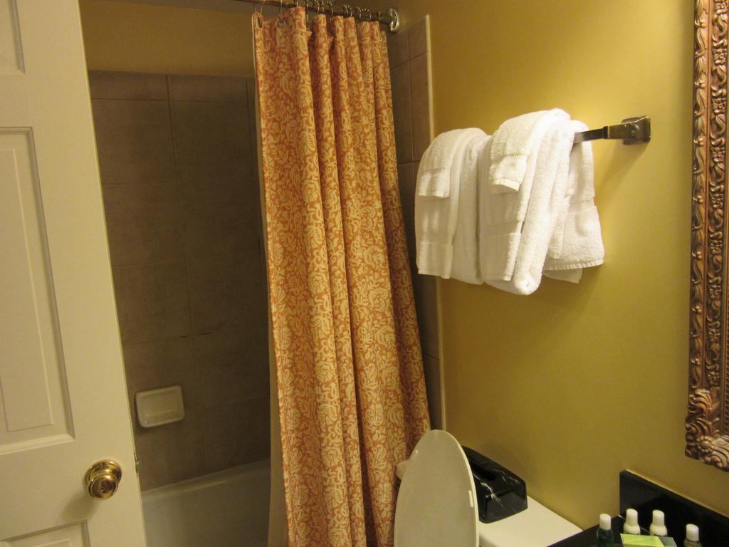 The Lodge Alley Inn チャールストン エクステリア 写真